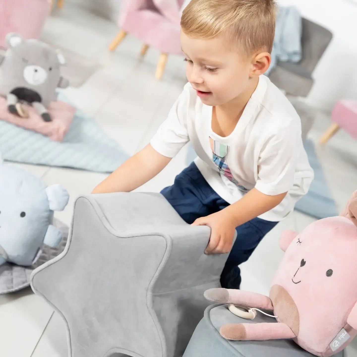 Tabouret pour enfants ROBA en forme d'étoile confortable ACCESS MEUBLE