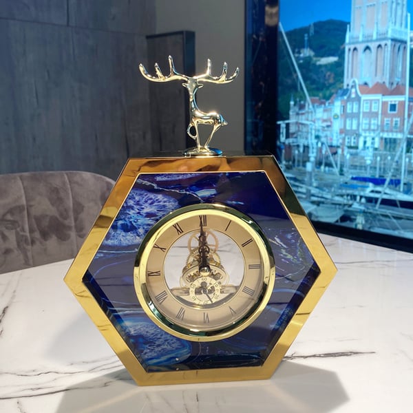 Horloge de bureau hexagonale en métal et agate au design glamour en forme de tête de cerf, décoration d'intérieur, horloge de table dorée ACCESS MEUBLE